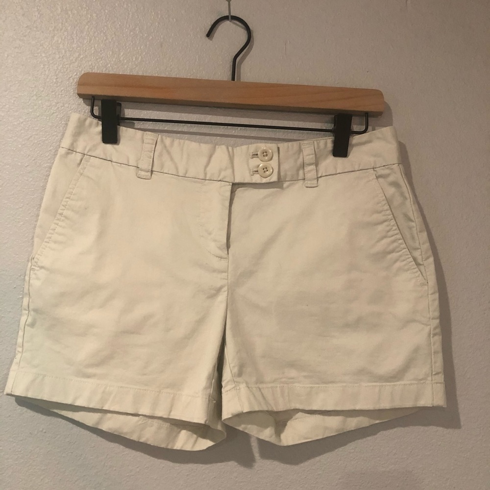 Vineyard Vines Khaki Shorts - Size 2